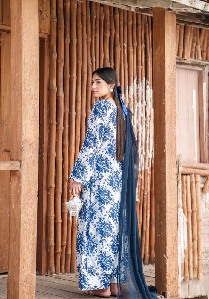 Neelofur – Turkish Lawn 3-Piece Suit (NLC-104-PK)